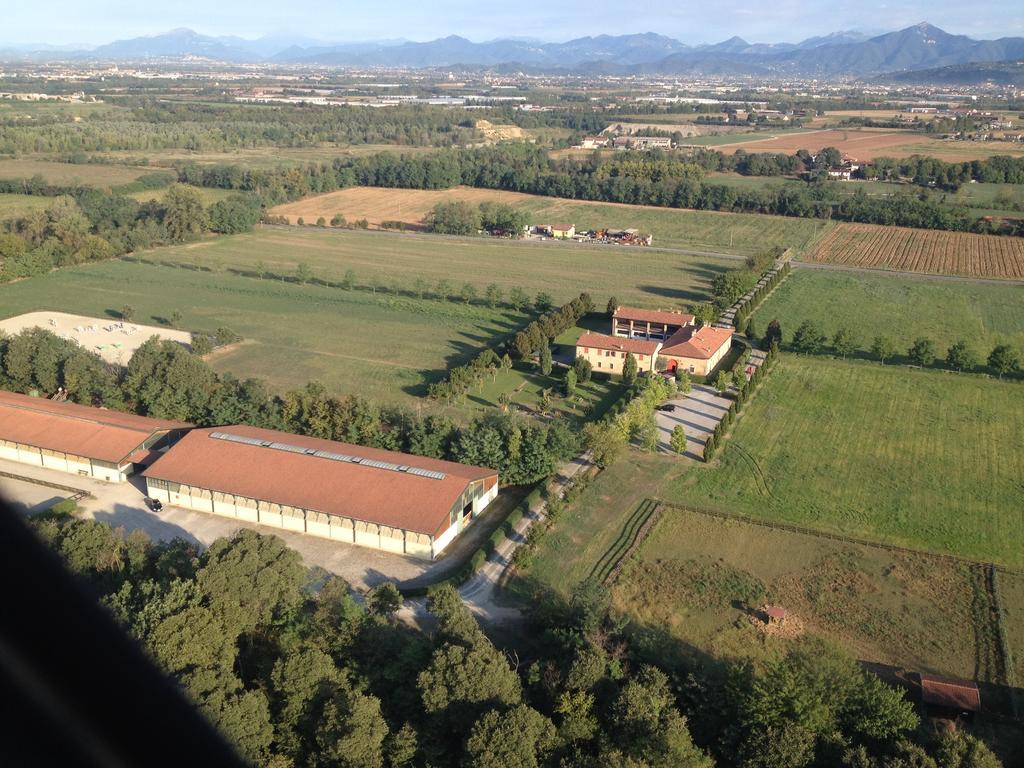Agriturismo Cà Del Lupo Pallazzolo sullʼOglio Extérieur photo